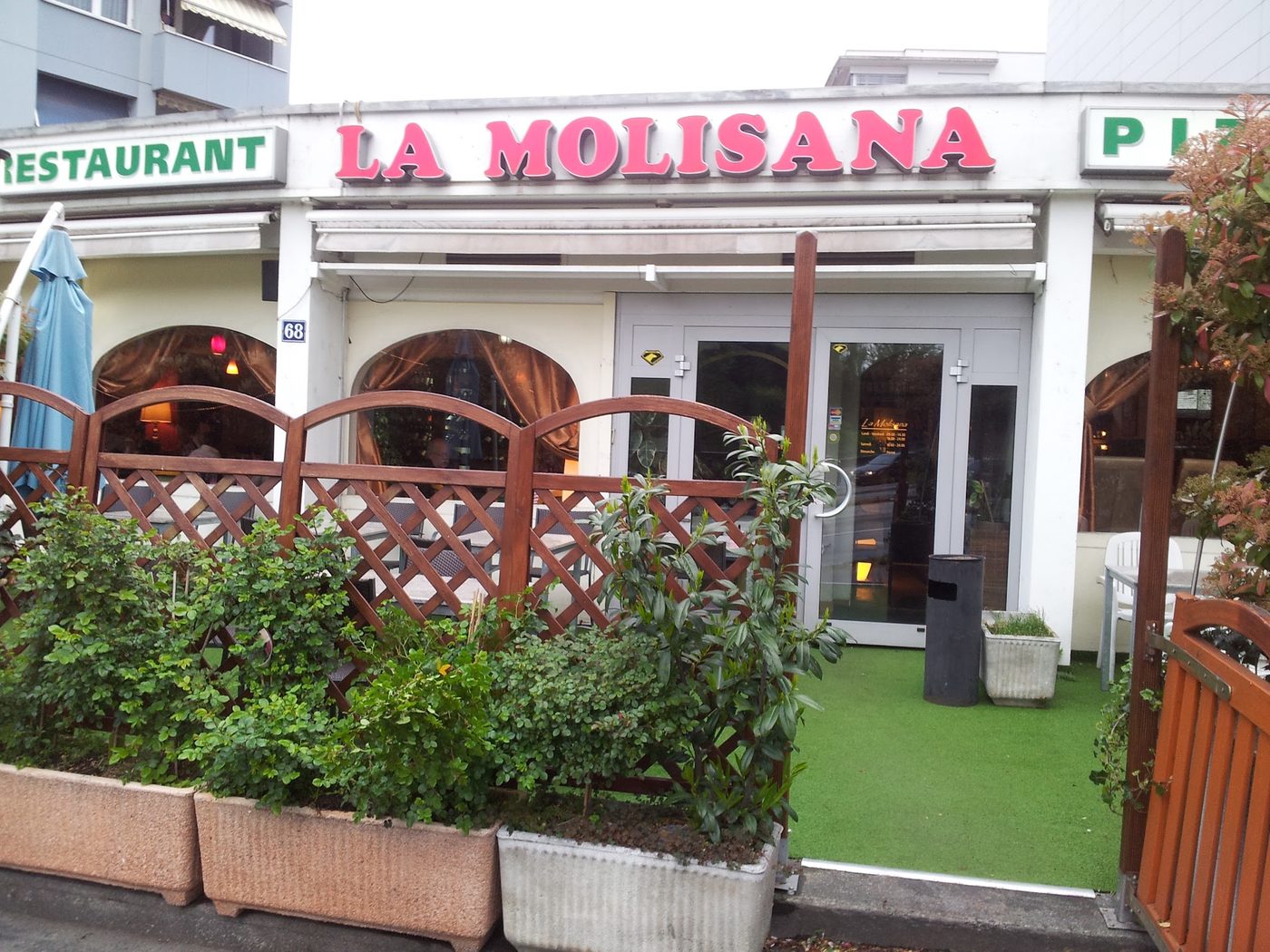 La façade du restaurant La Molisana à l'Avenue de Tivoli, Lausanne